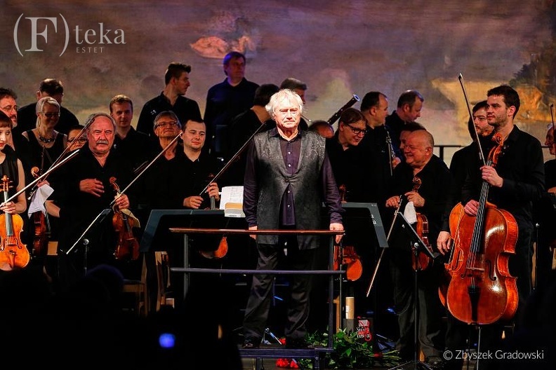 Maksymiuk-orkiestra_zg16_2729ed-.jpg