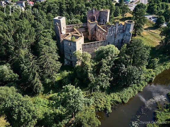 Zamek Drzewicy -- lipiec 2023 r.